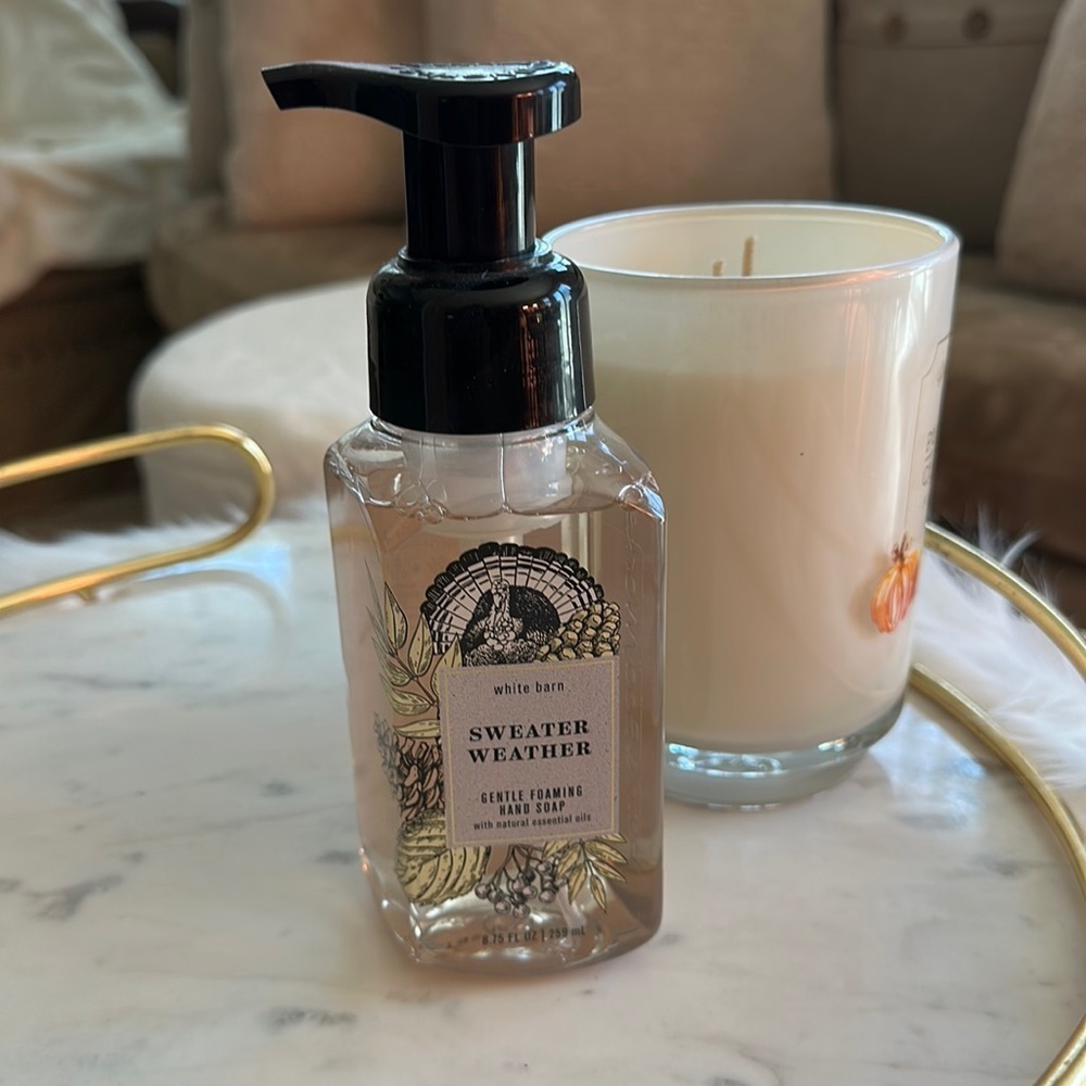 BATH & BODY WORKS SWEATER WEATHER GEL HAND SOAP